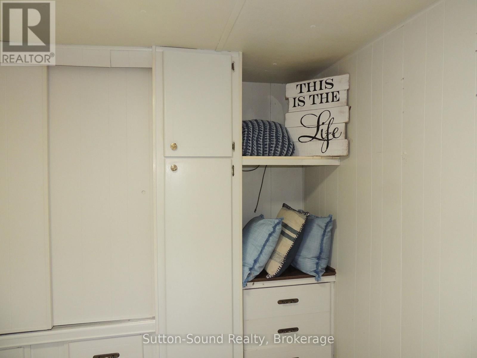 127 HARVEY STREET Image 18