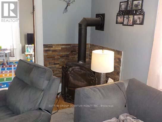 60 & 62 EVERETT STREET Image 20