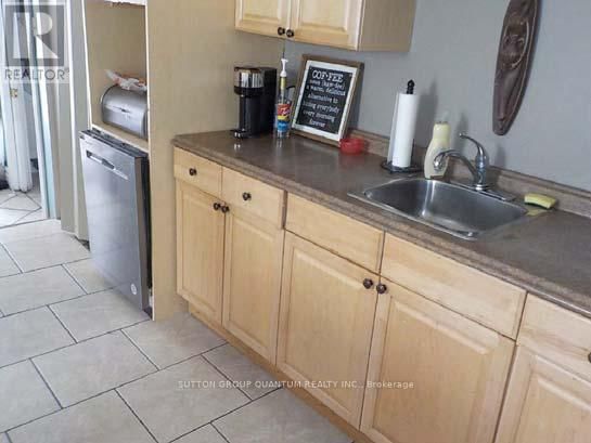 60 & 62 EVERETT STREET Image 21