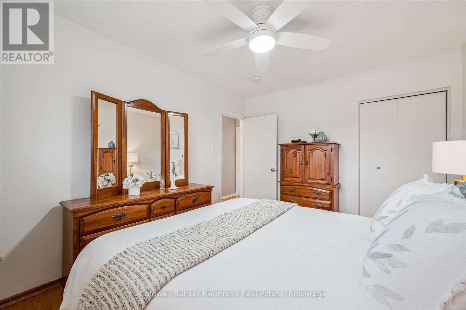 32 SLEEMAN AVENUE Image 15