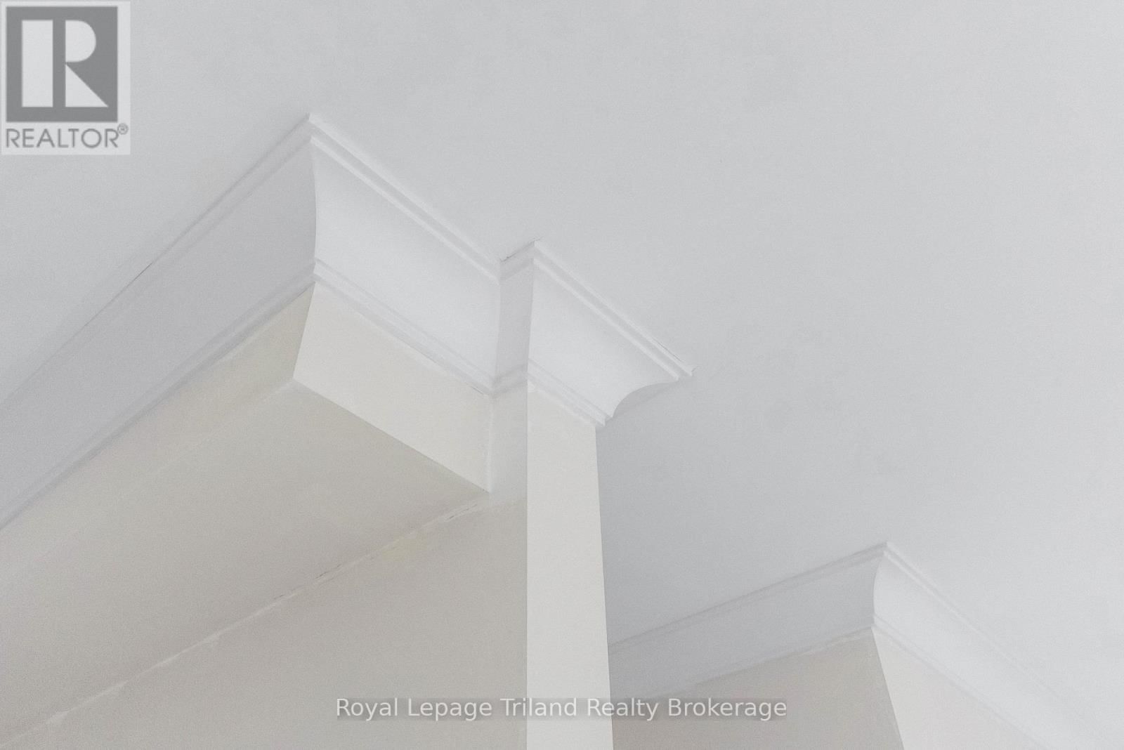 1242 CAEN AVENUE Image 10