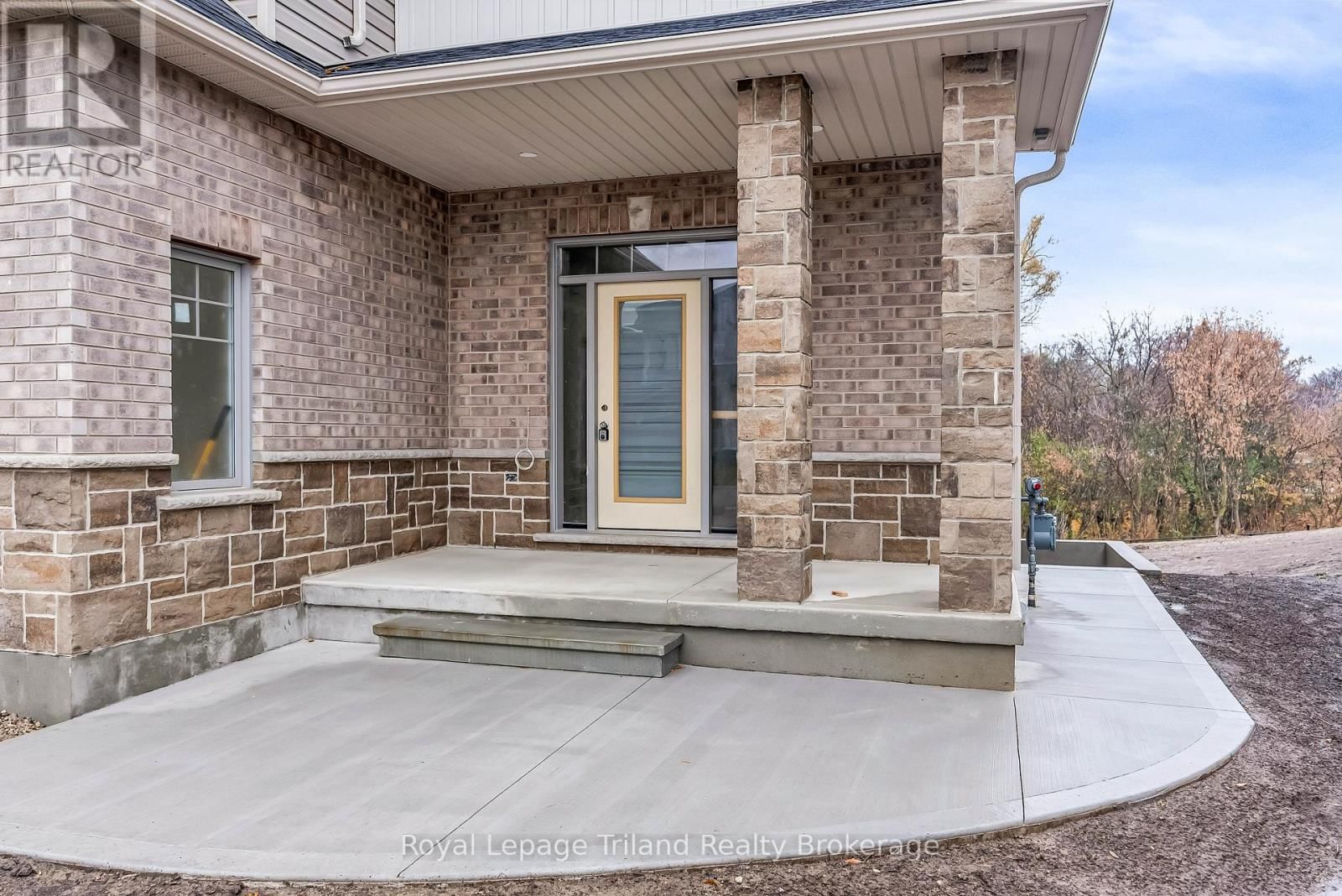 1242 CAEN AVENUE Image 2