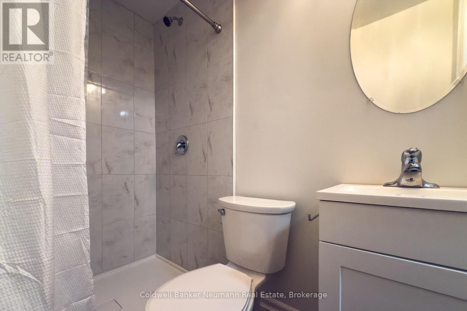 LOWER - 14 MCELDERRY ROAD Image 2