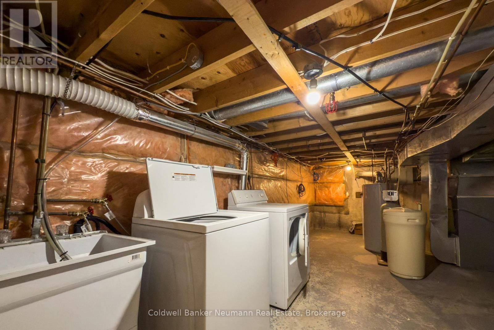 LOWER - 14 MCELDERRY ROAD Image 6