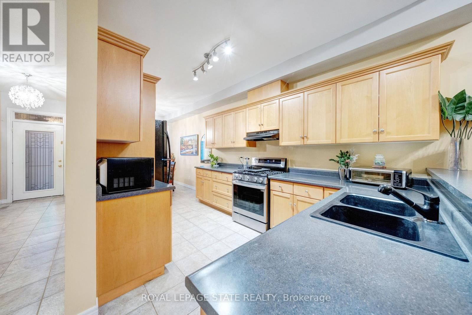 30 CONRAD PLACE Image 13