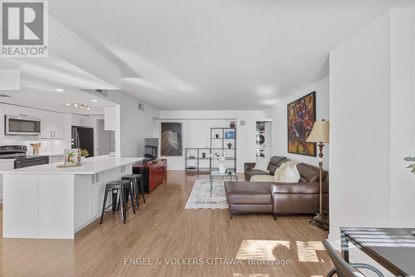 206 - 205 SOMERSET STREET WEST Image 13