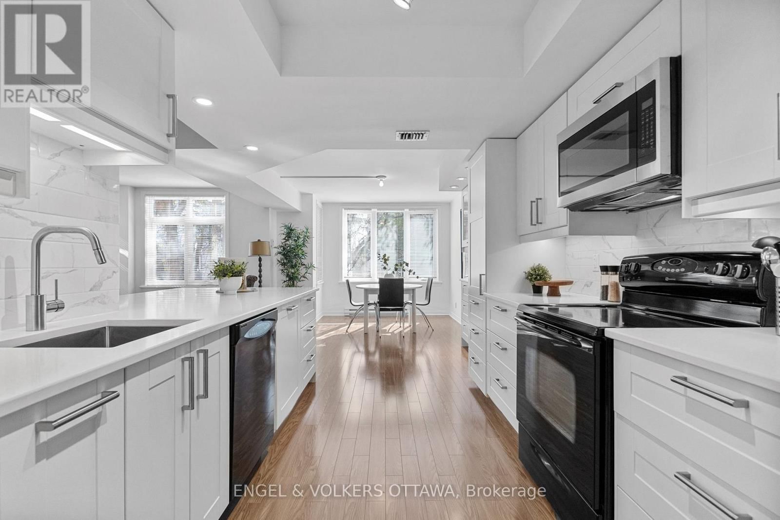 206 - 205 SOMERSET STREET WEST Image 3