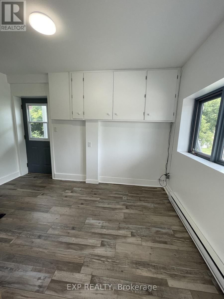 D - 110 RIVER ROAD Image 10