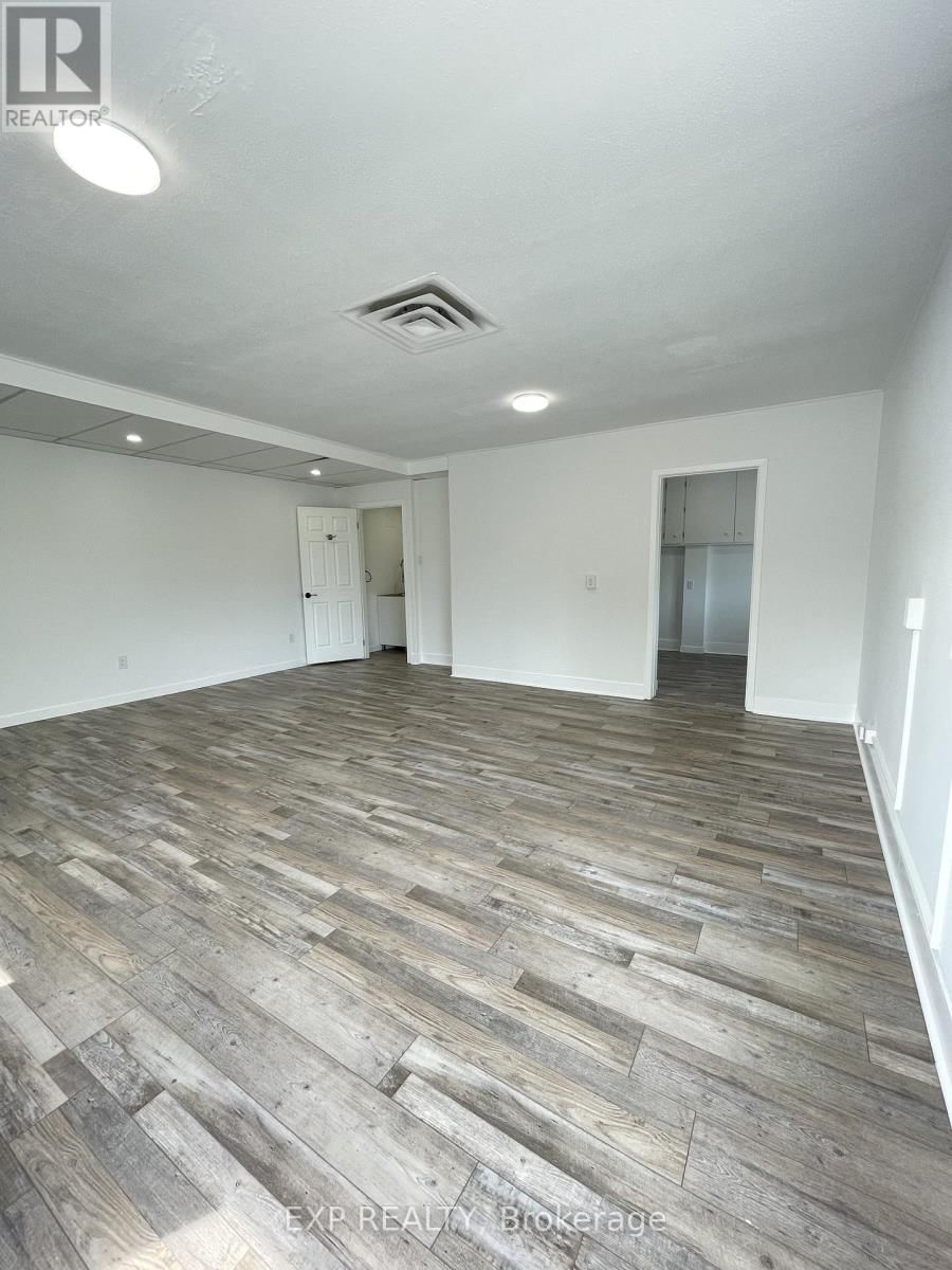 D - 110 RIVER ROAD Image 5