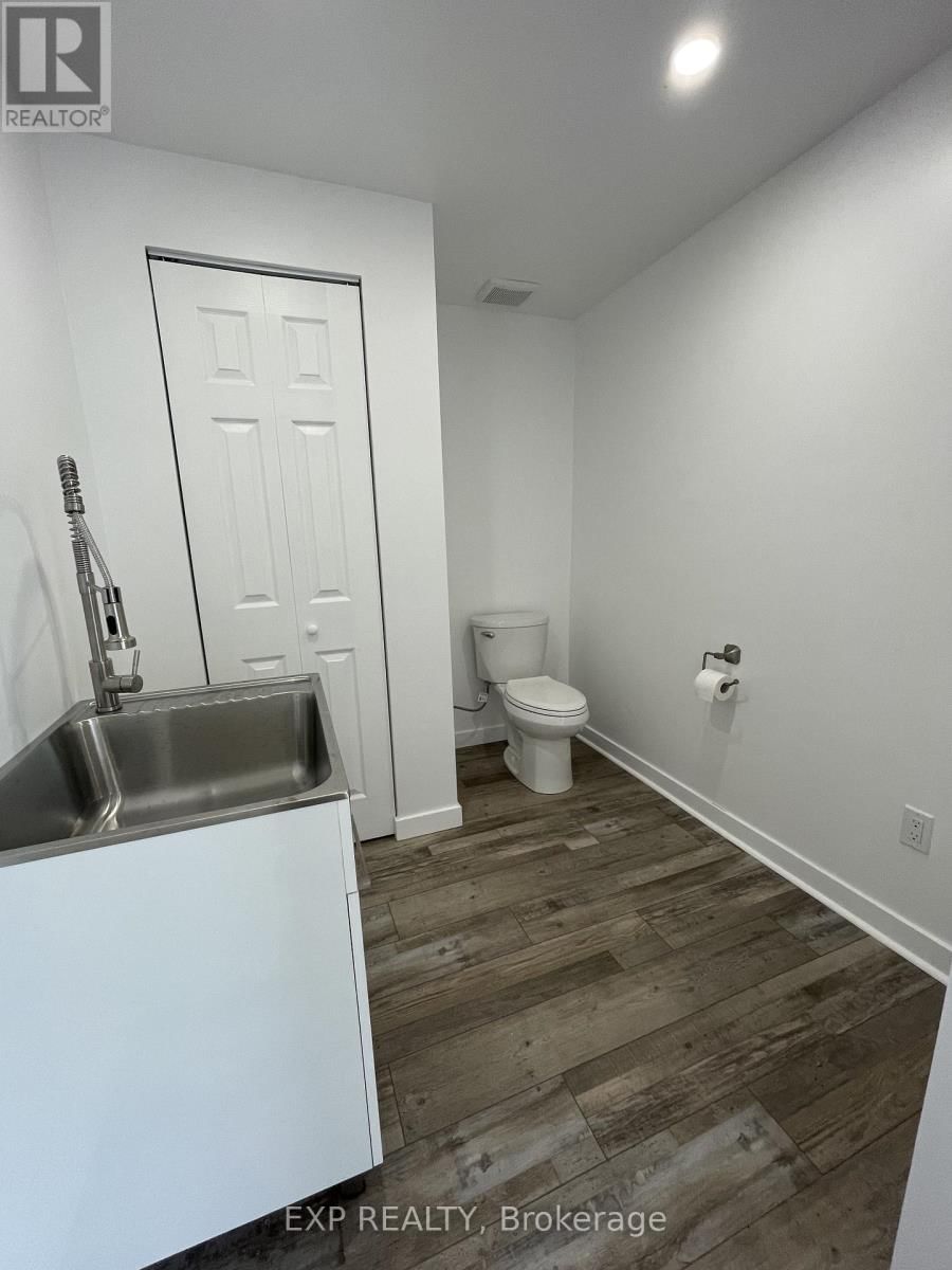 D - 110 RIVER ROAD Image 7