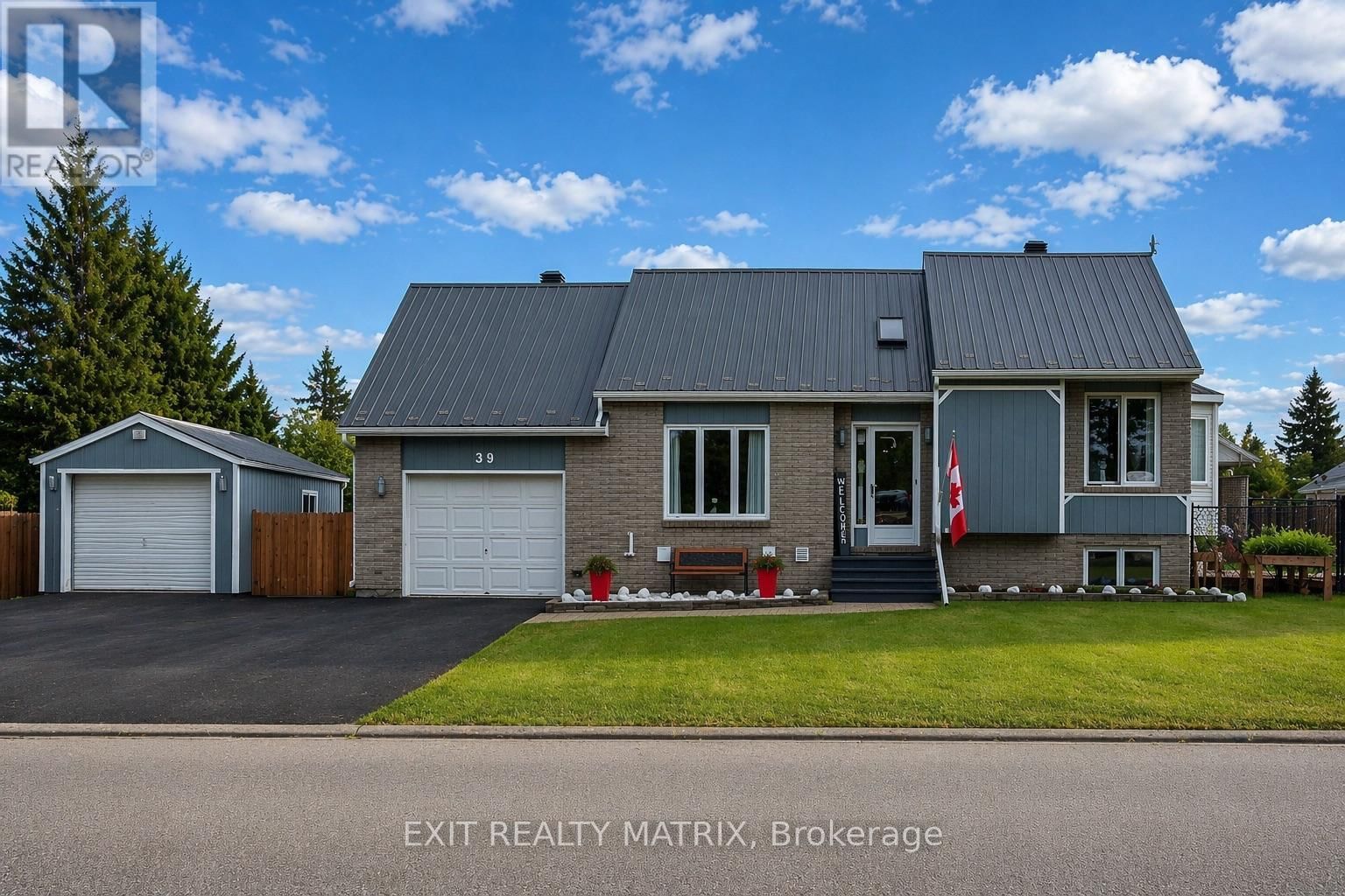 51 MARCEL STREET EAST Image 1