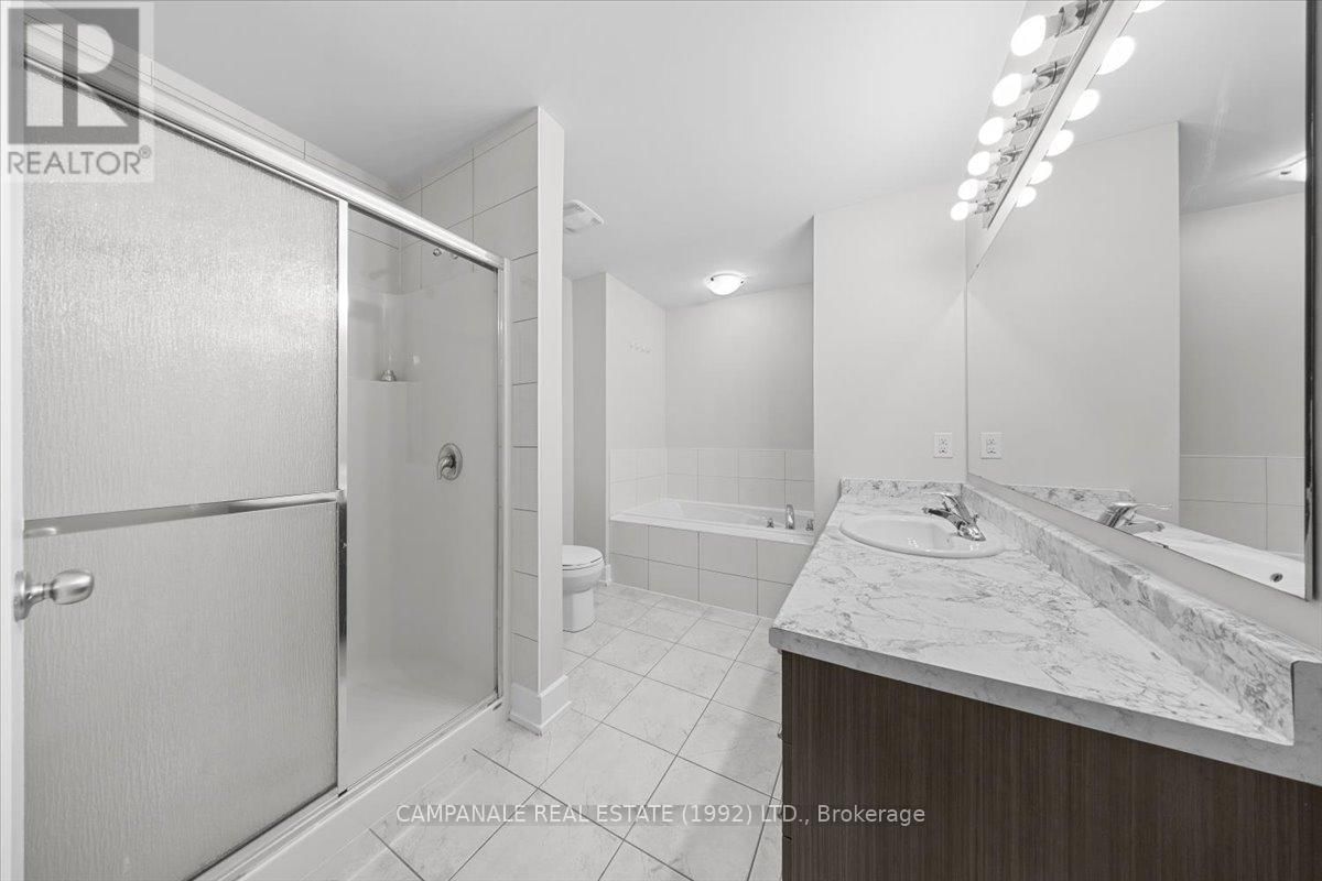 372 VIA VERONA AVENUE Image 24