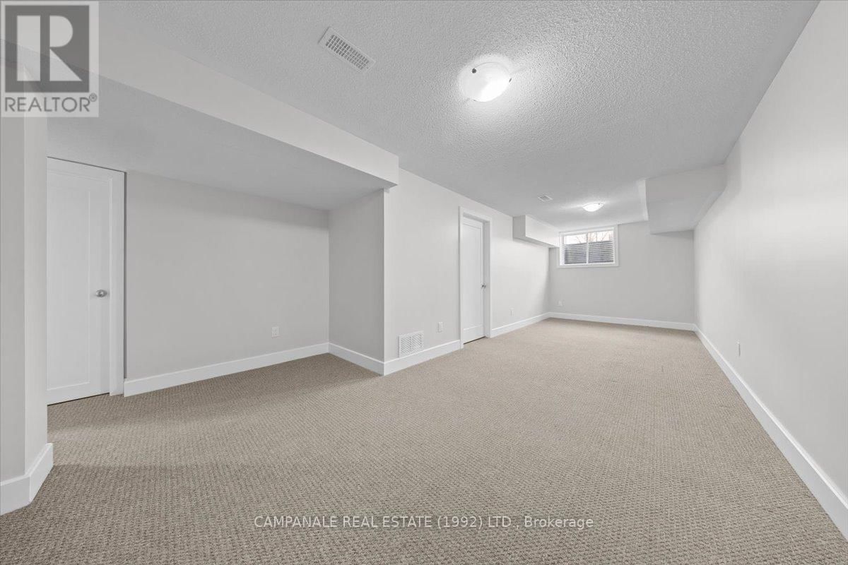 372 VIA VERONA AVENUE Image 27