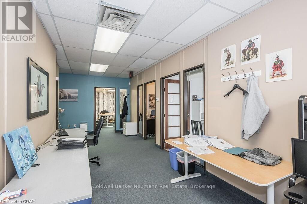 60 BAKER STREET Image 11