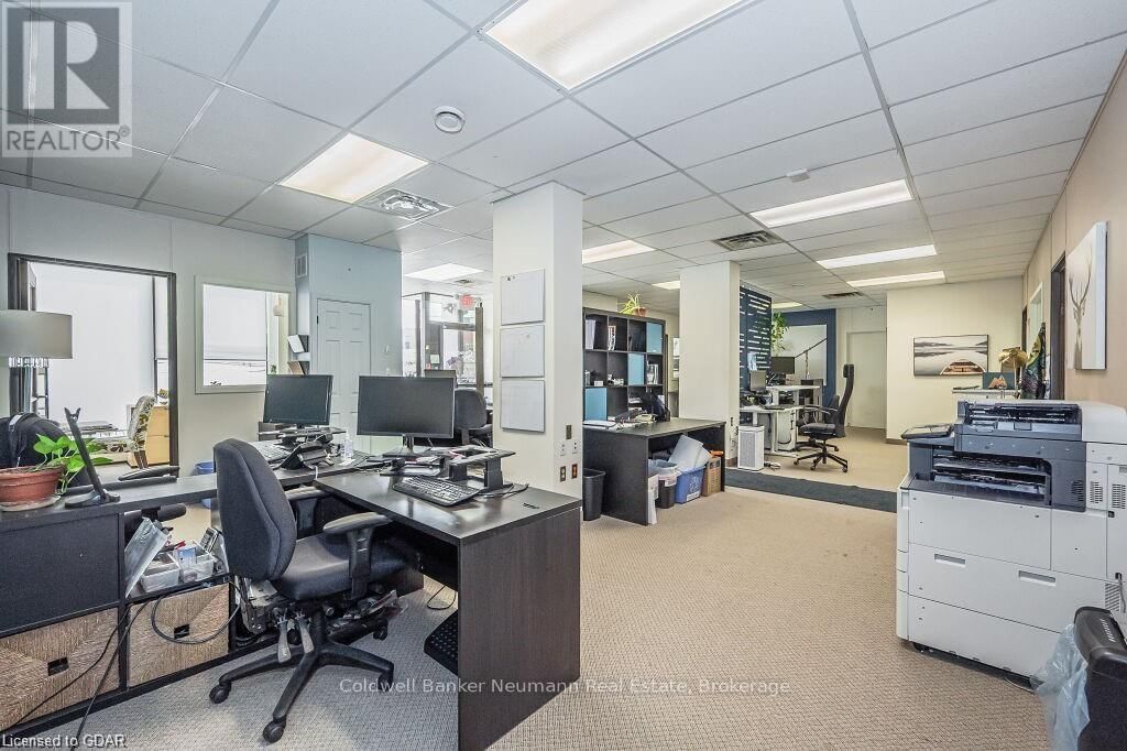 60 BAKER STREET Image 22