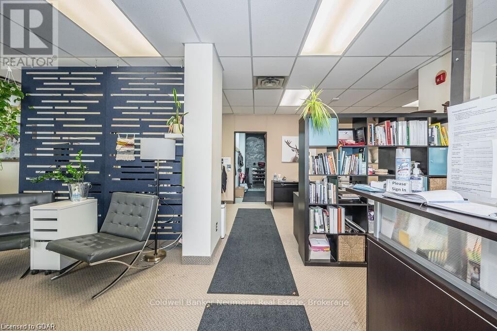 60 BAKER STREET Image 26