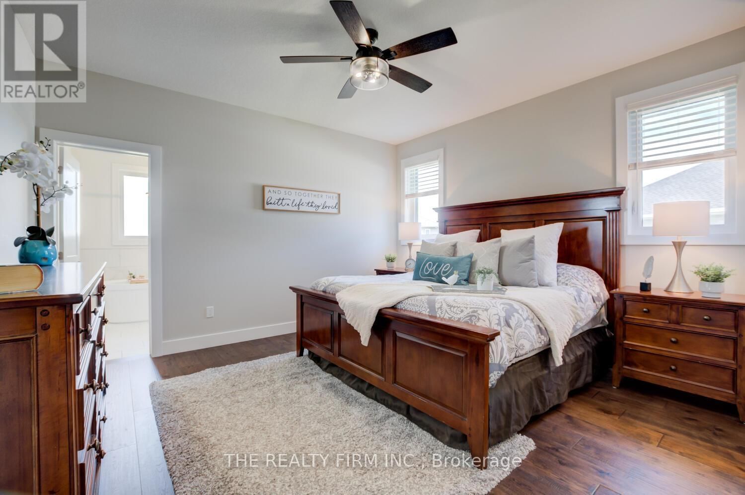 283 ELIZABETH STREET Image 17