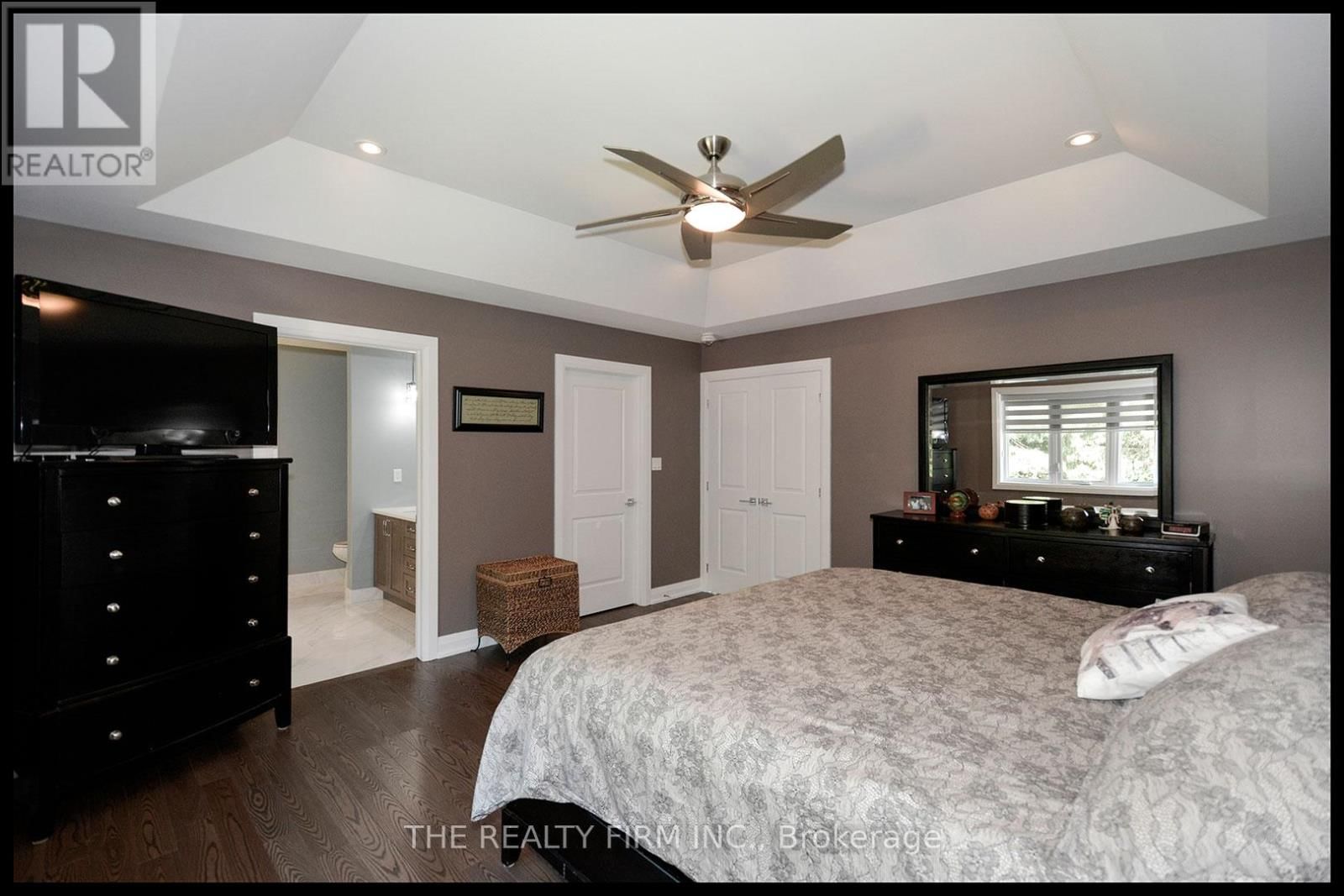 285 ELIZABETH STREET Image 13