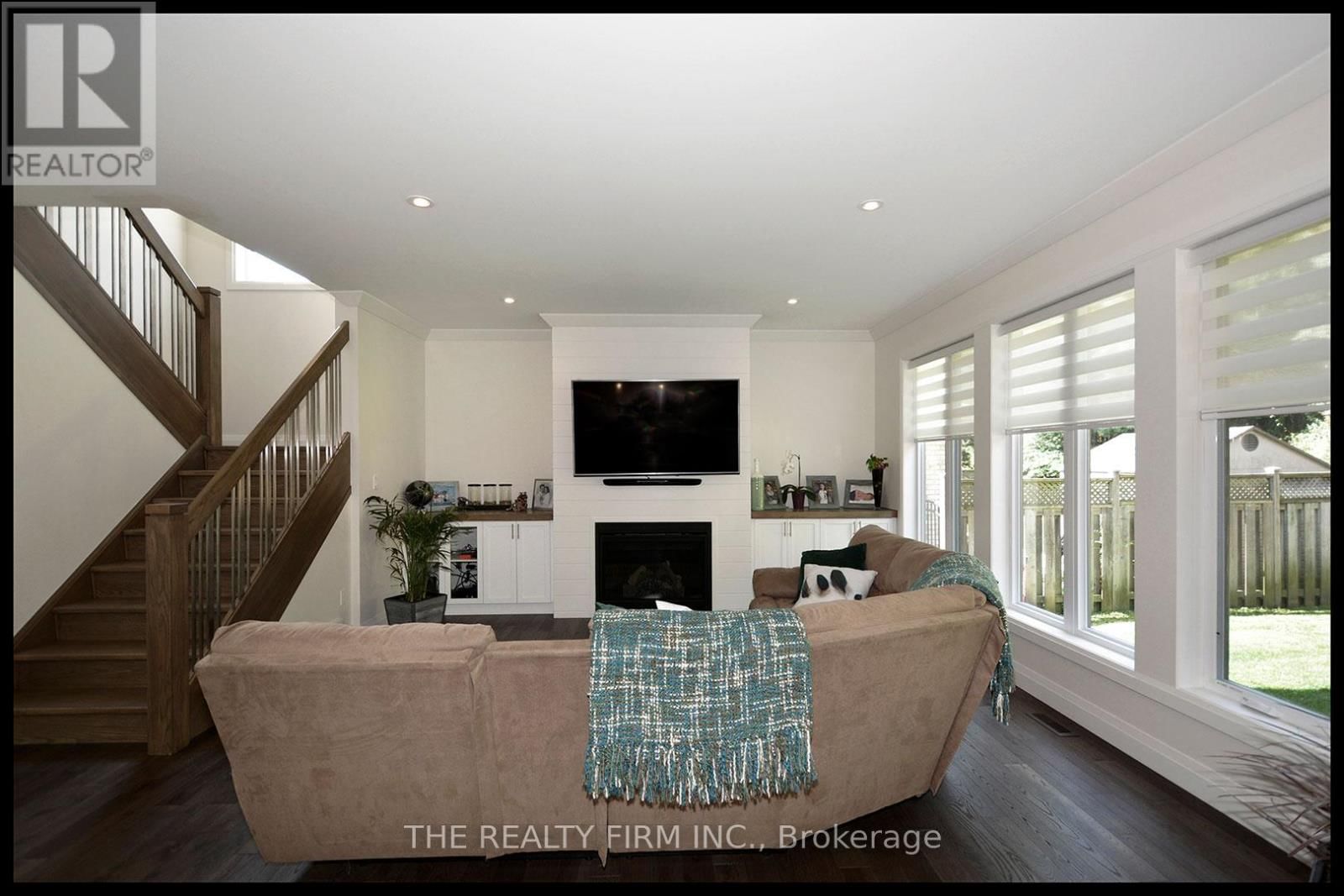 285 ELIZABETH STREET Image 5