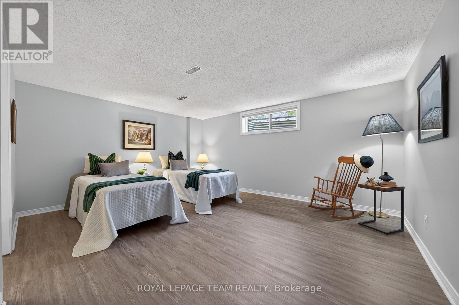 11 GLEN ABBEY CRESCENT Image 33