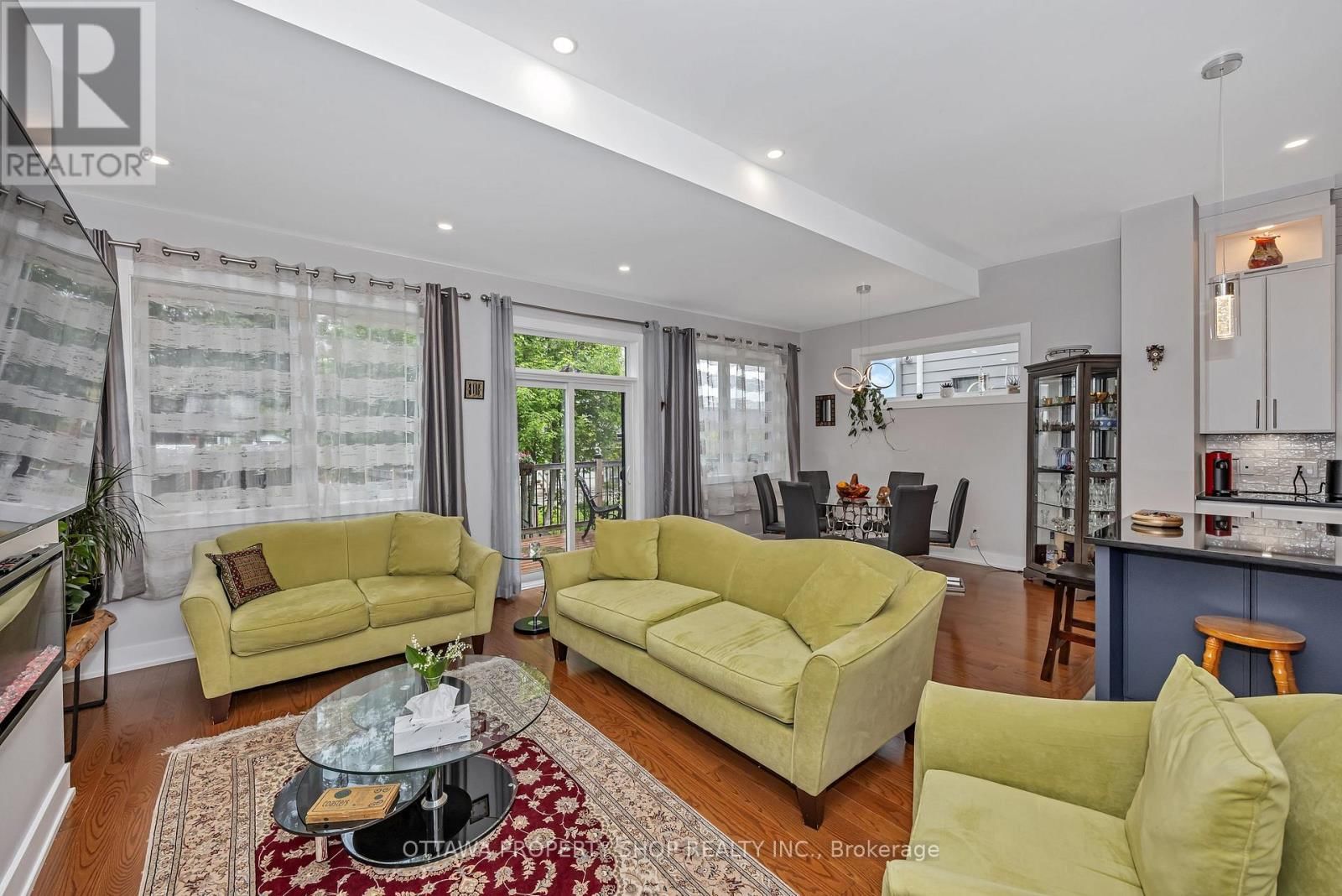 1355 MORY STREET Image 14