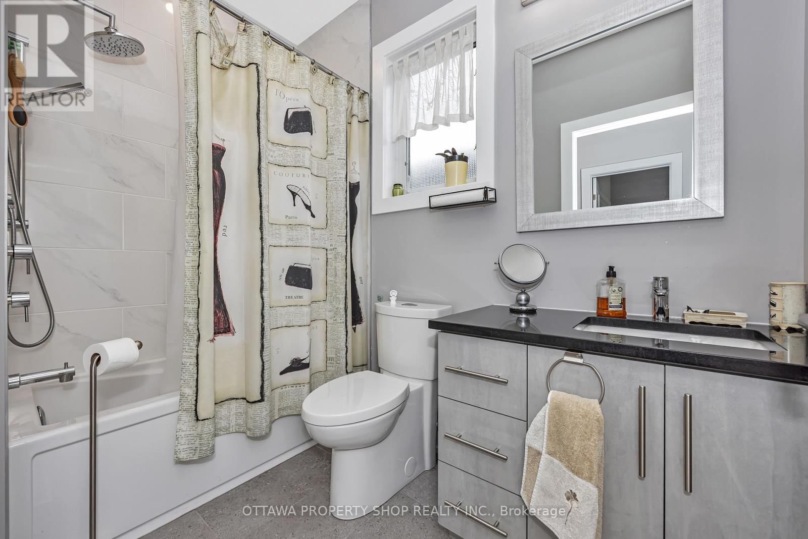 1355 MORY STREET Image 30