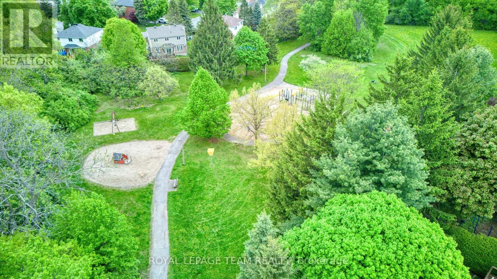 27 SHERK CRESCENT Image 40