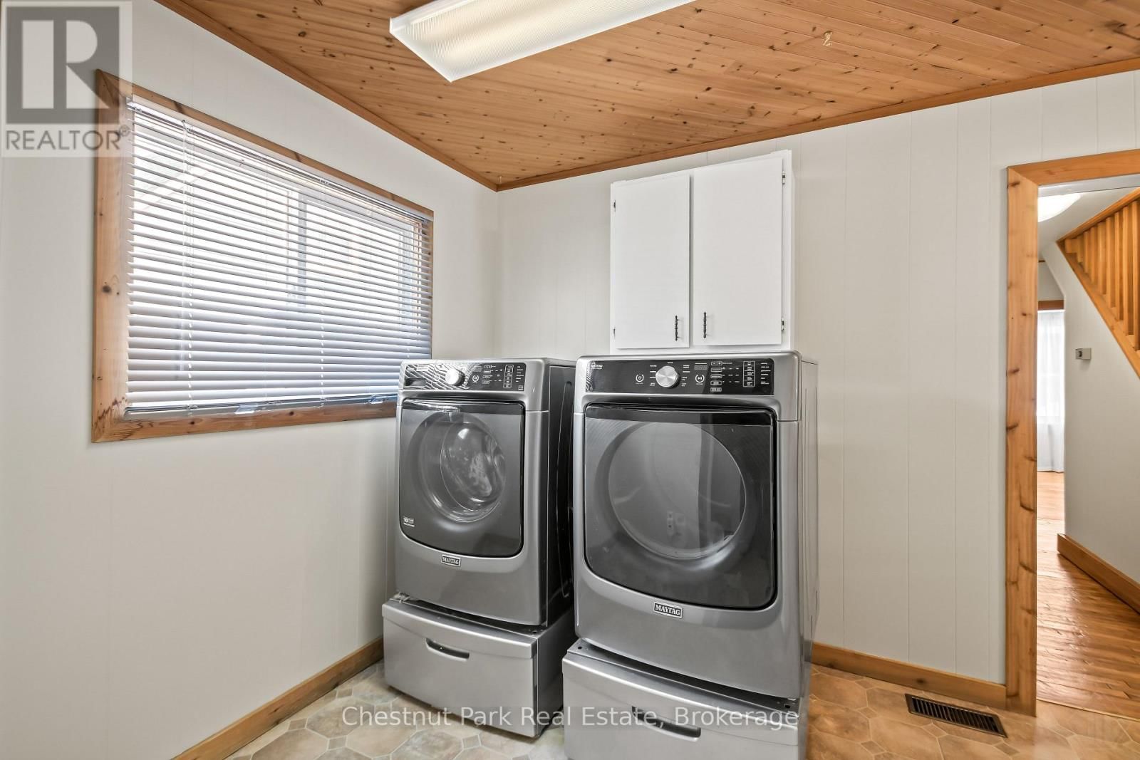 175 CRESCENT DRIVE Image 13