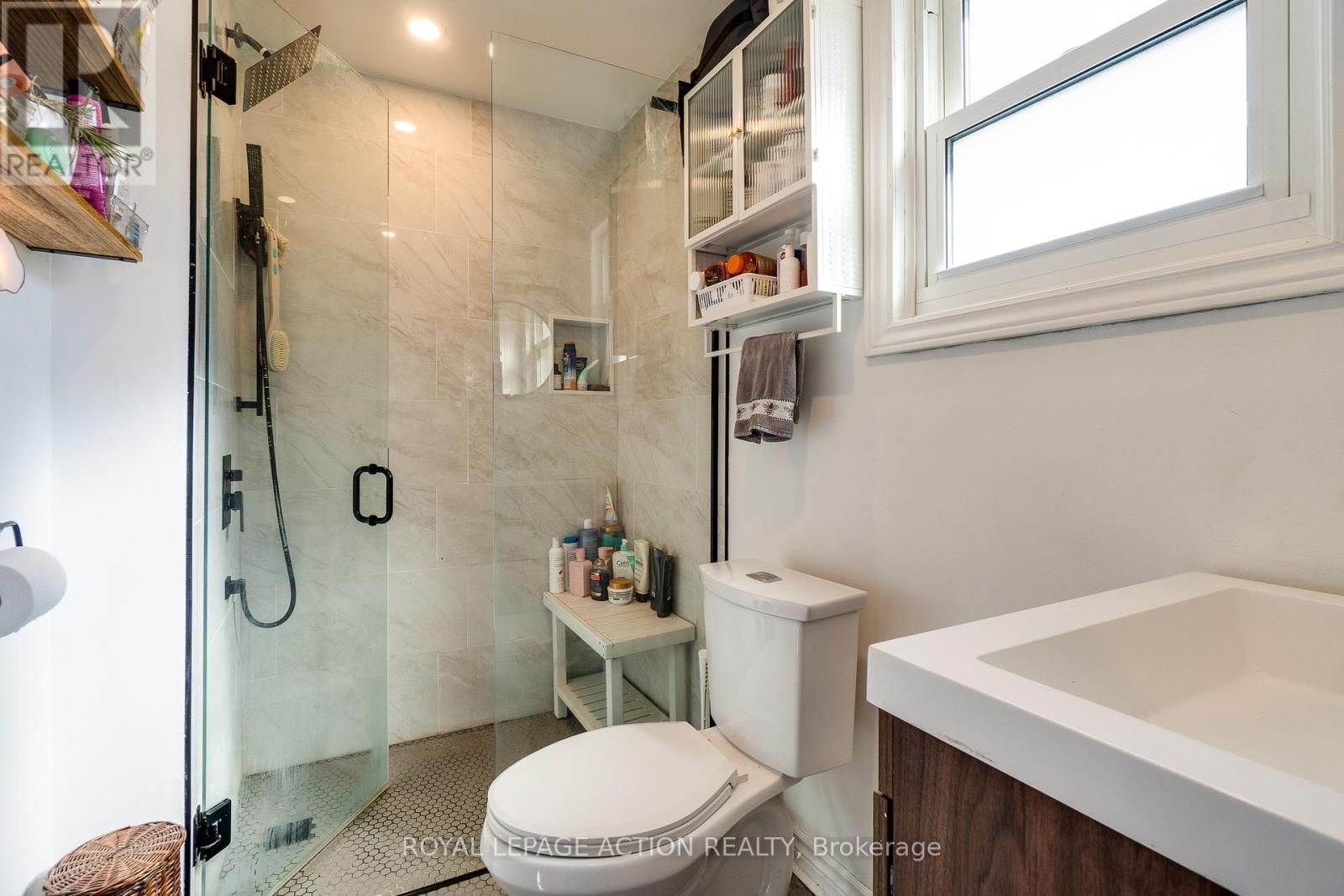 17 DRUMMOND STREET Image 10