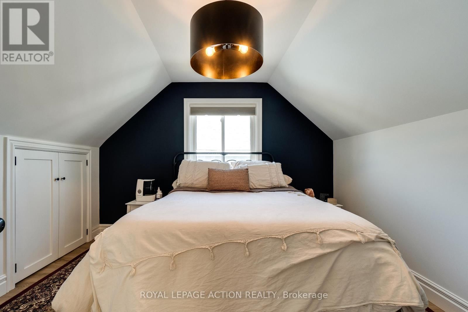 17 DRUMMOND STREET Image 13