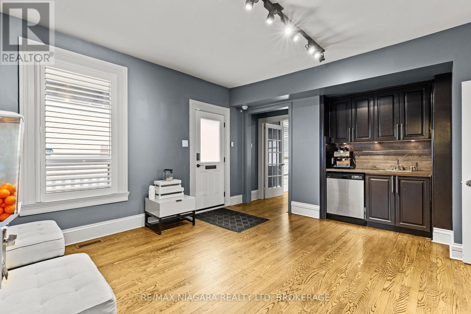 196 KING STREET Image 4