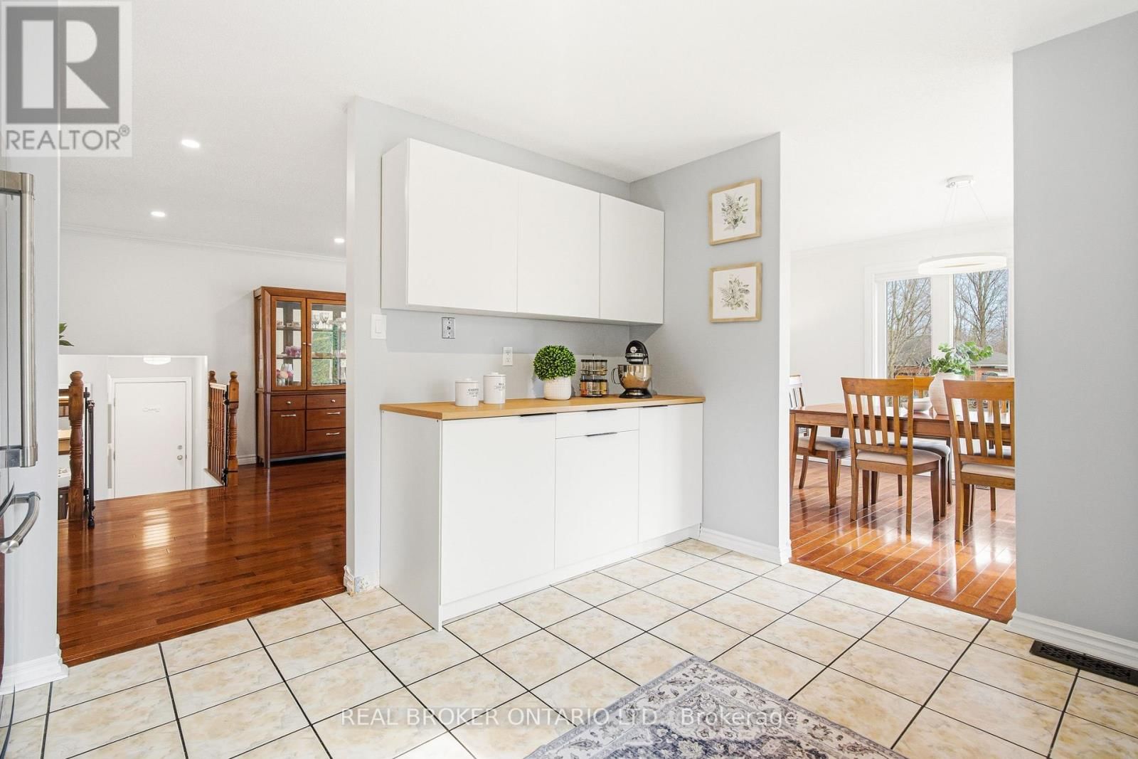 5723 LOYALIST STREET Image 15