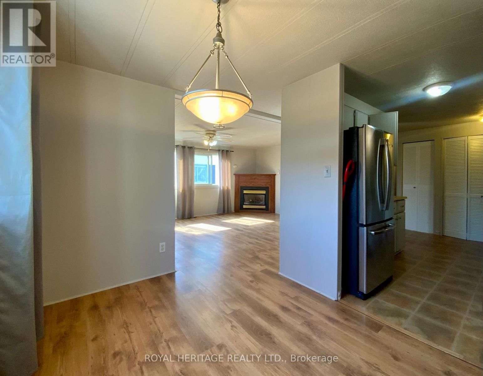 39 CIRCLE DRIVE Image 13