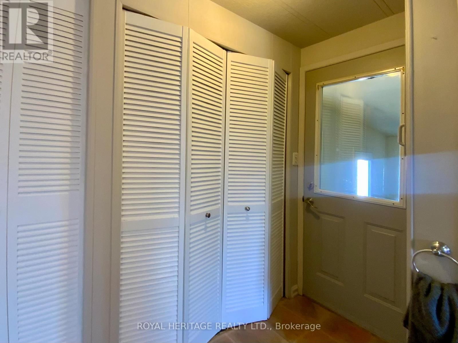 39 CIRCLE DRIVE Image 18