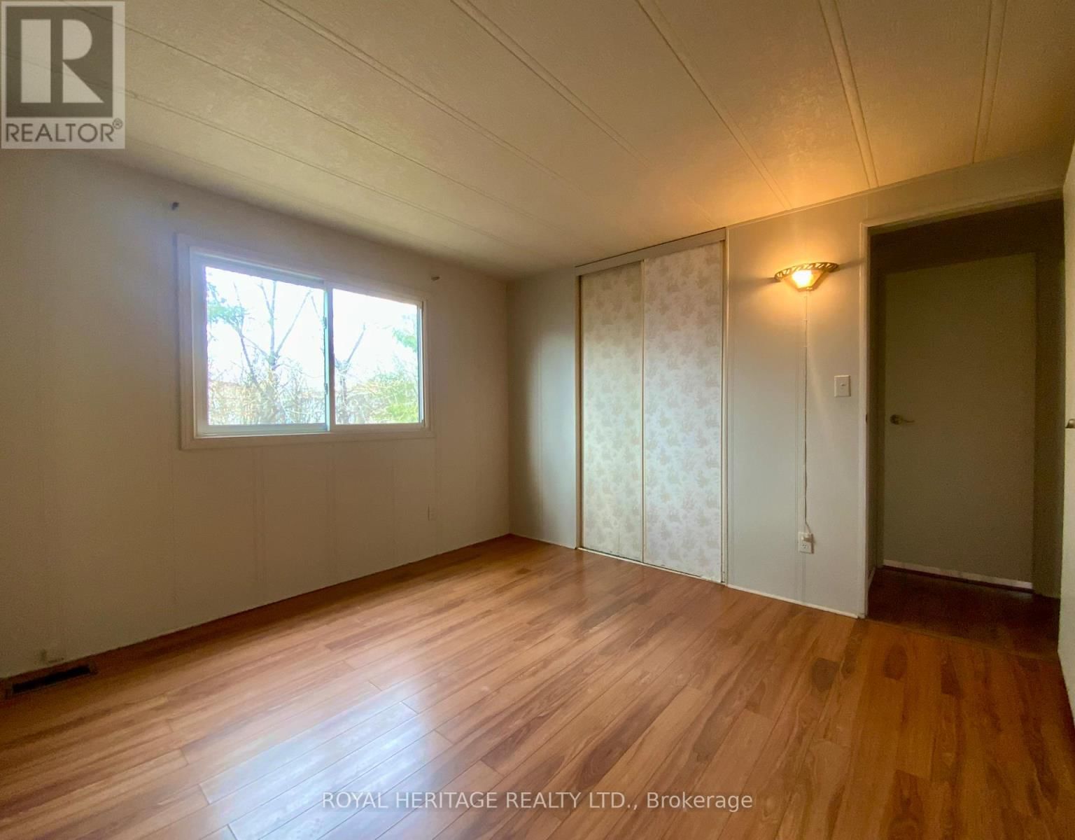 39 CIRCLE DRIVE Image 20