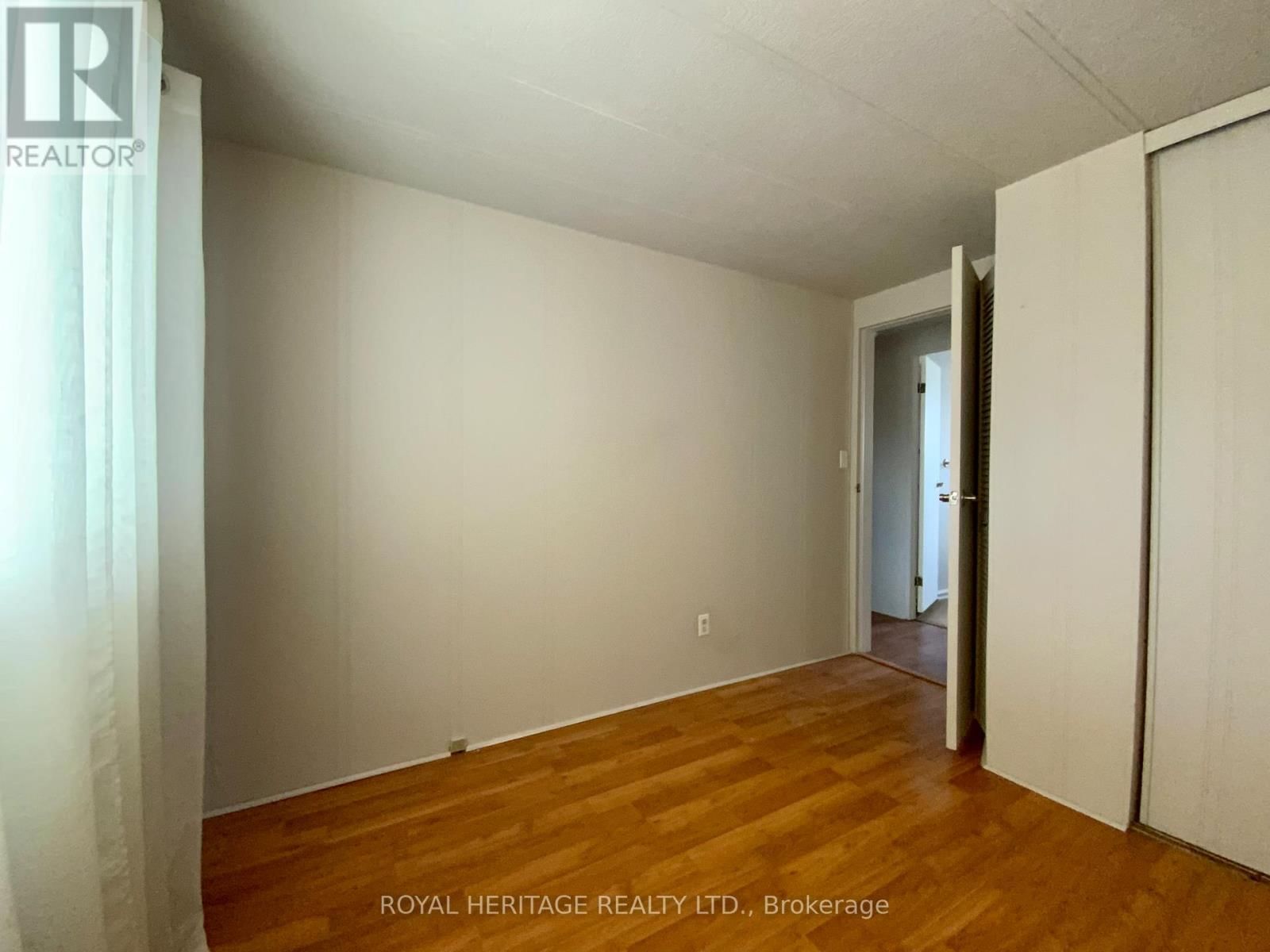 39 CIRCLE DRIVE Image 22