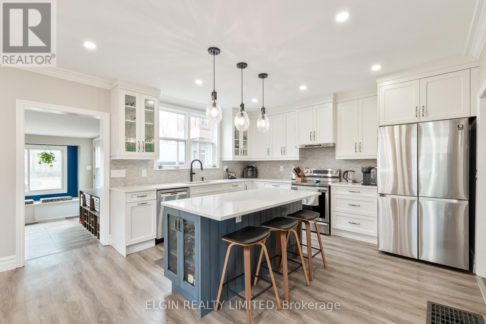 219 SUNSET DRIVE Image 16