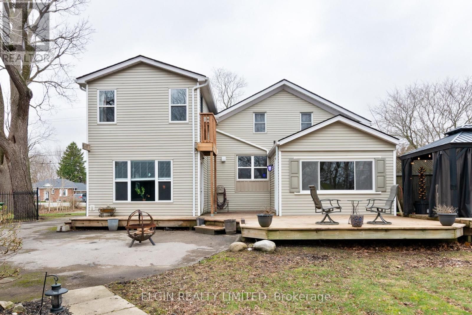 219 SUNSET DRIVE Image 42