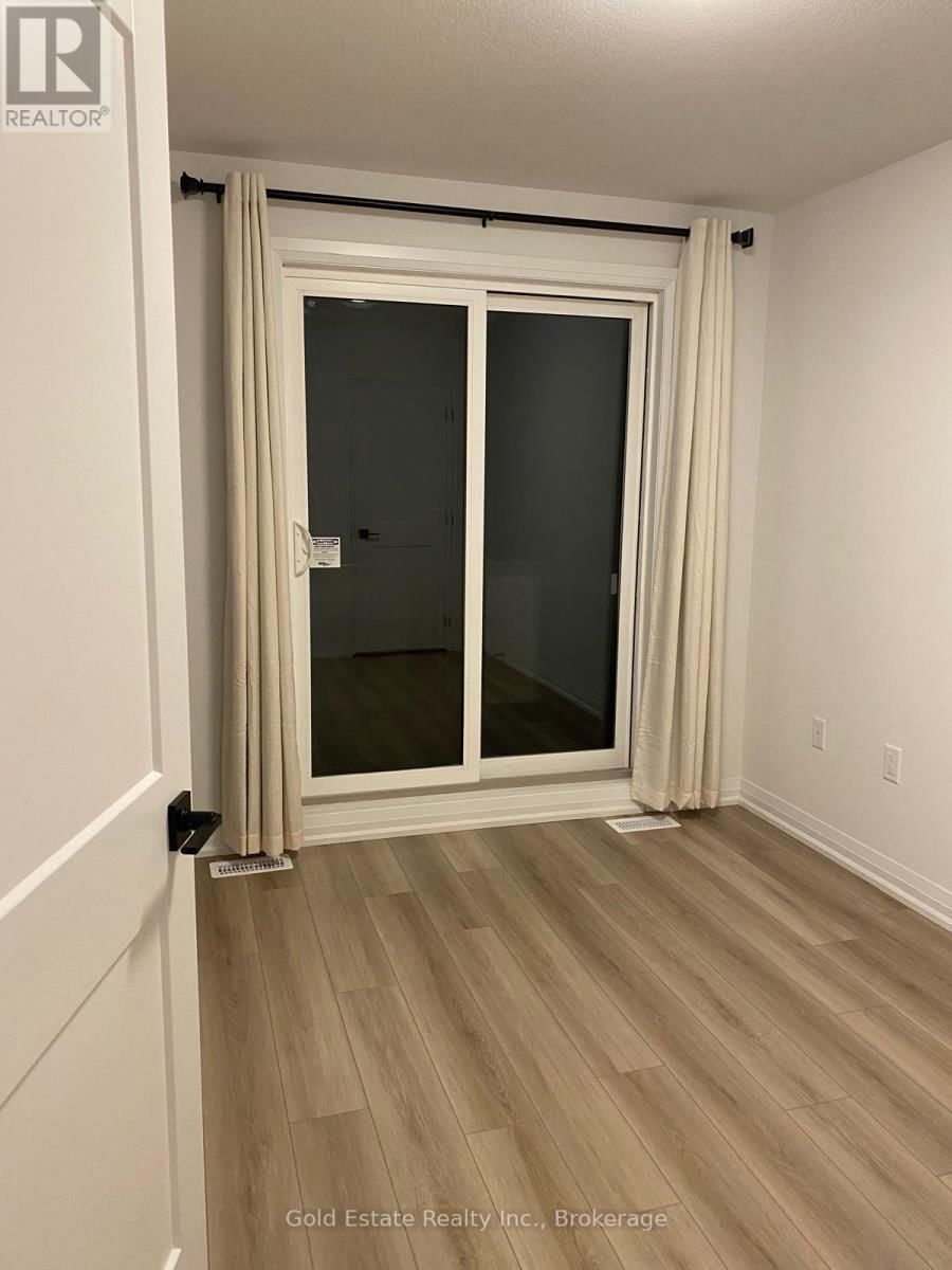 11 - 55 TOM BROWN DRIVE Image 10