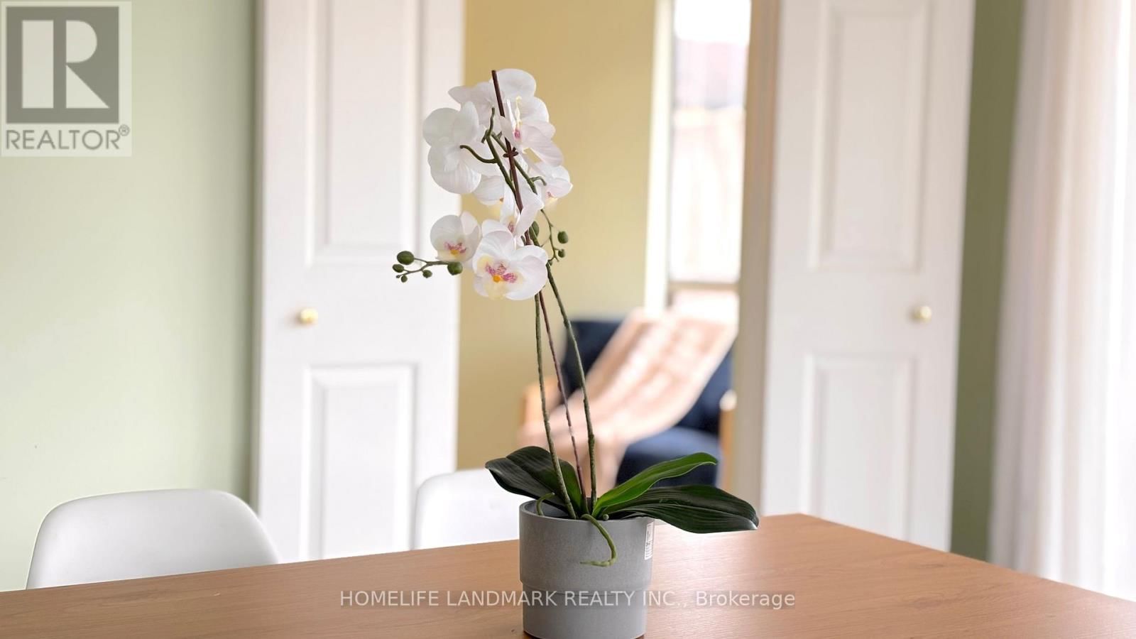 #207 - 300 KEATS WAY Image 10