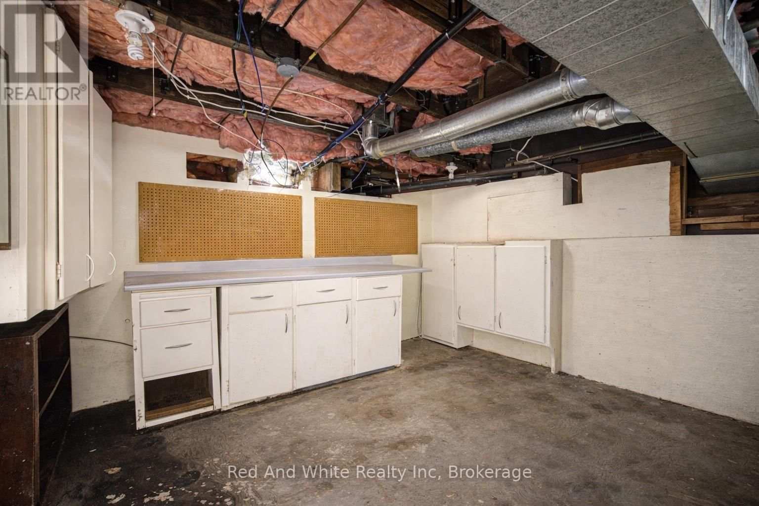 18 KAY STREET Image 40