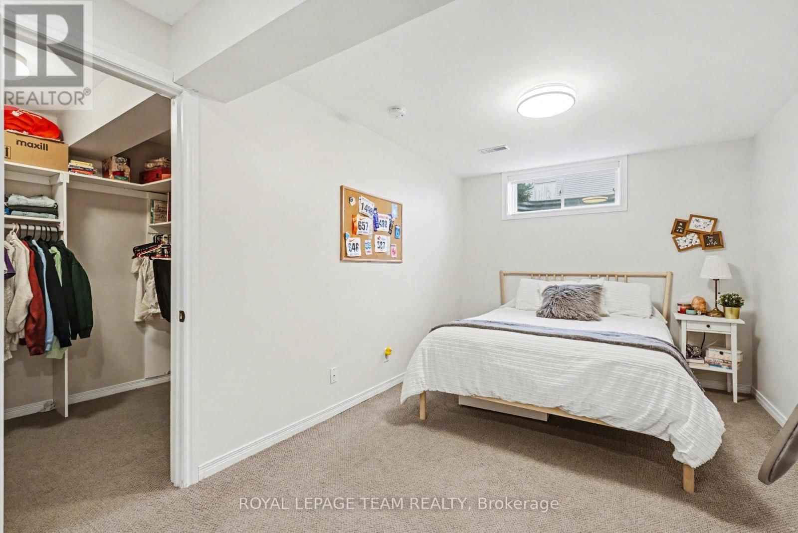 689 VERMILLION DRIVE Image 25