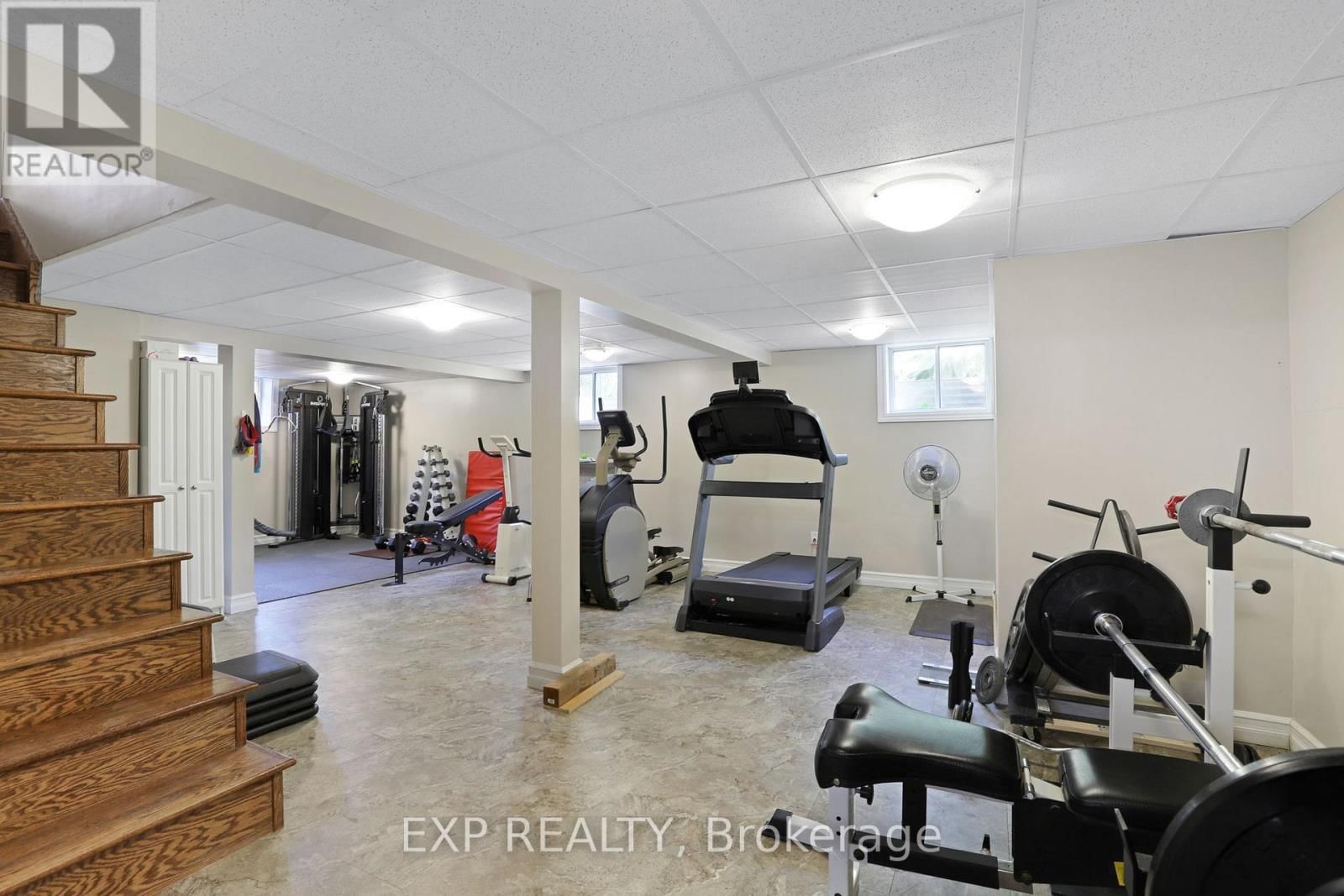 6385 THIRD LINE ROAD Image 32