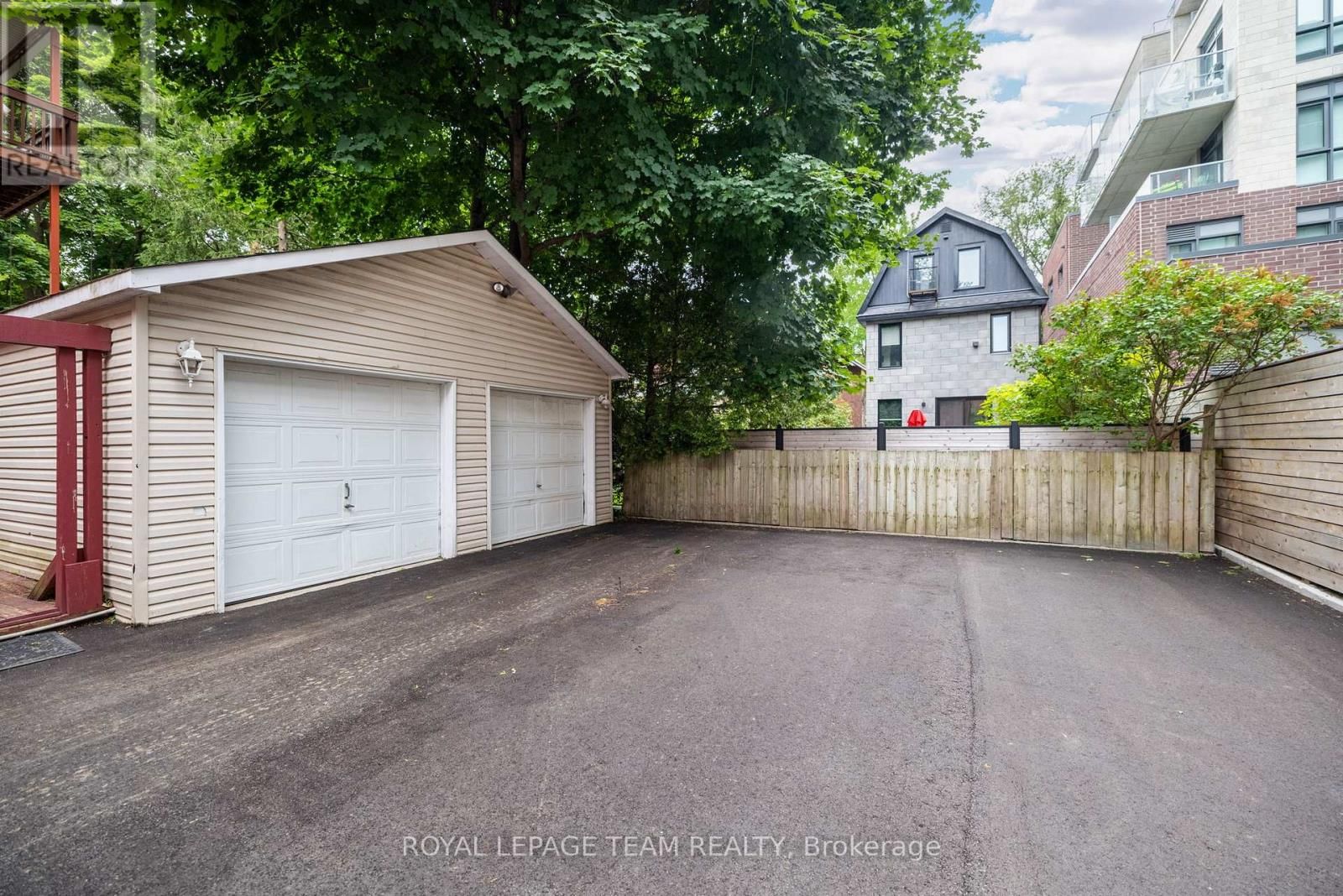 90 FOURTH AVENUE Image 26