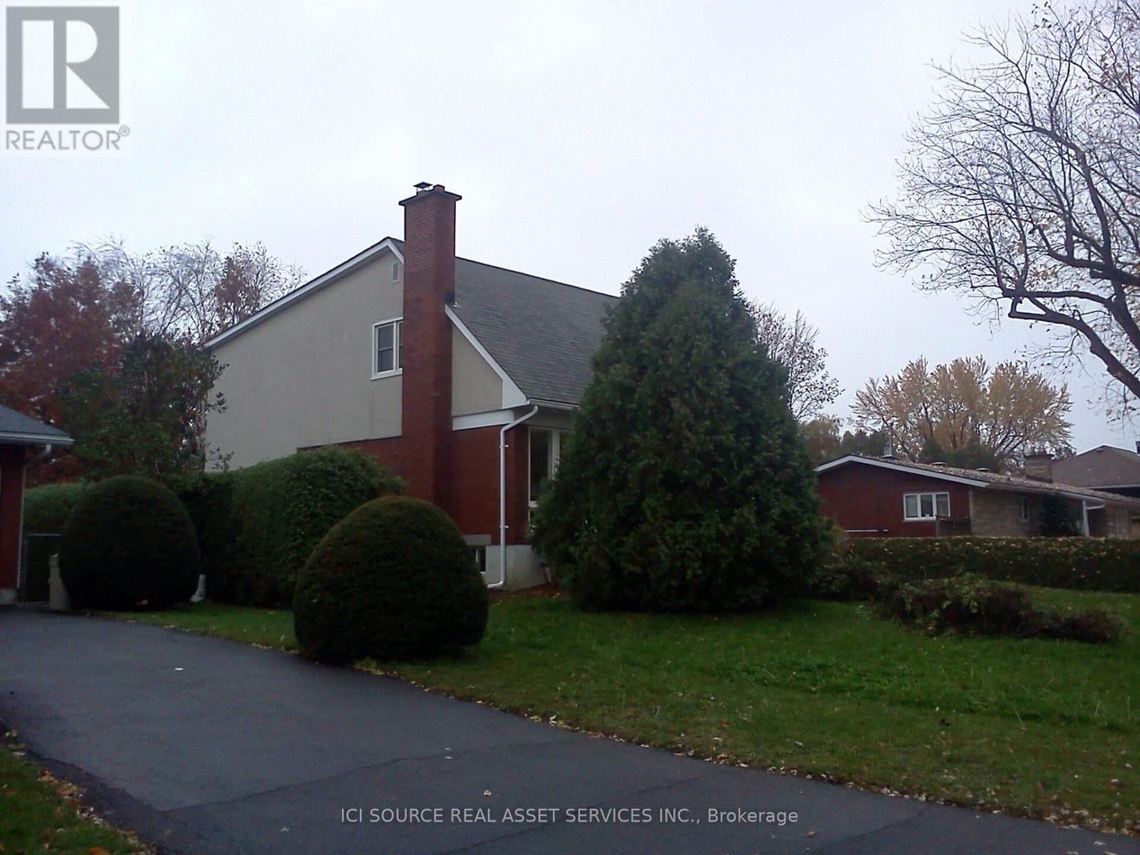 30 SUNNYCREST DRIVE Image 3