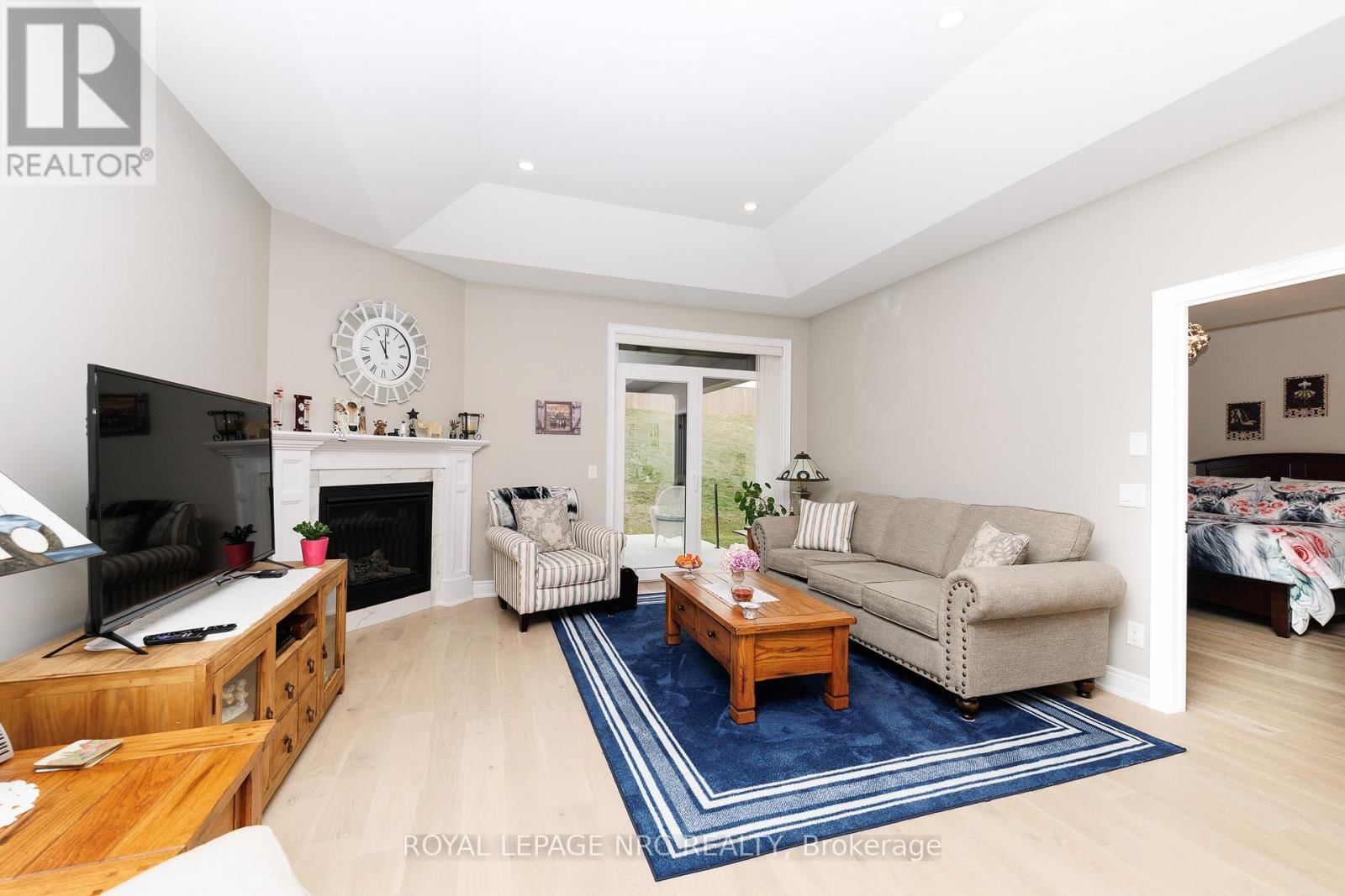 4136 VILLAGE CREEK DRIVE Image 8