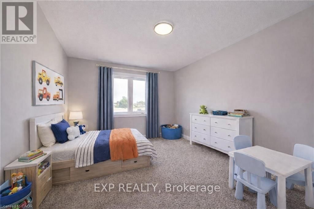 102 THACKERAY WAY Image 6