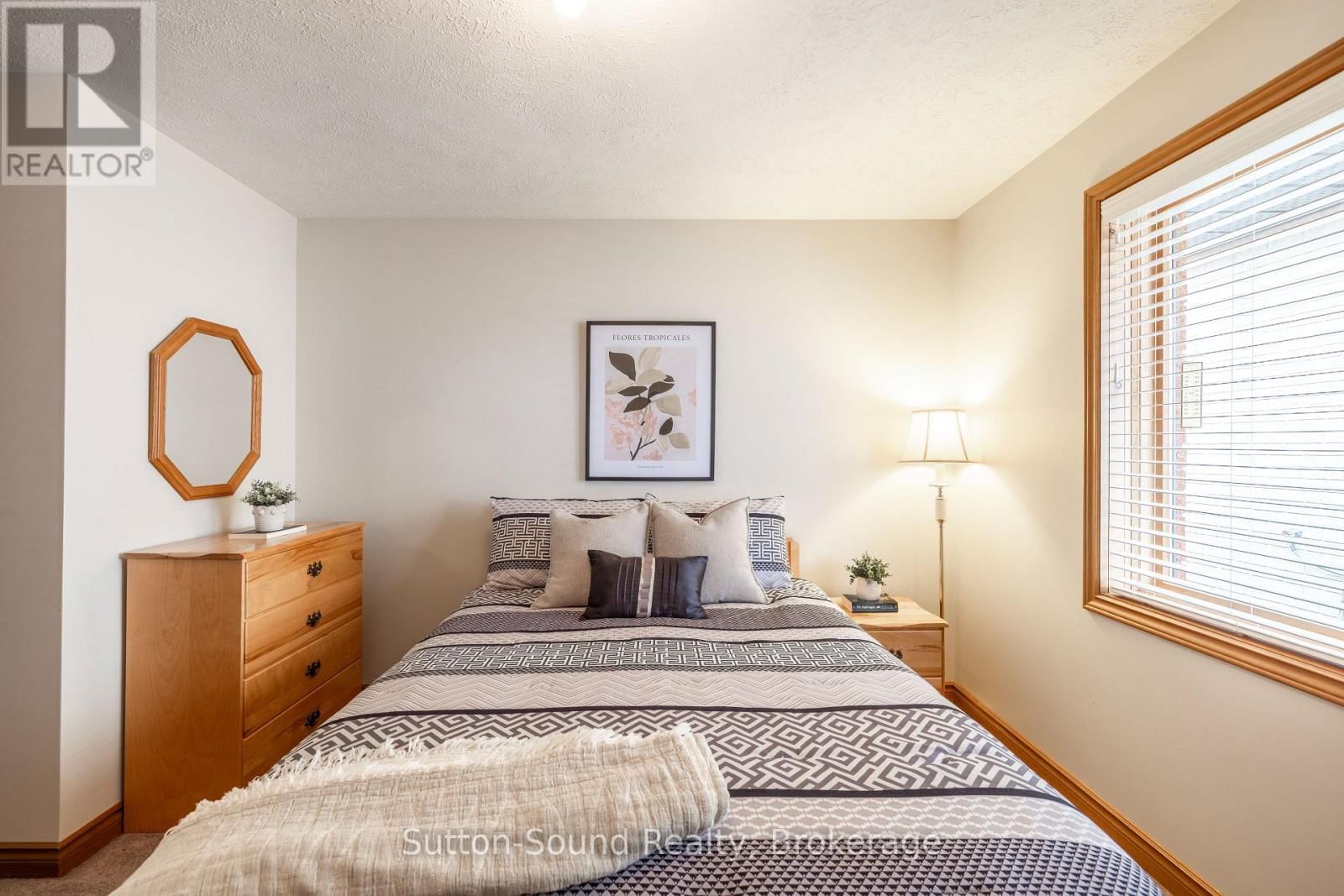 735 15TH A STREET WEST Image 20