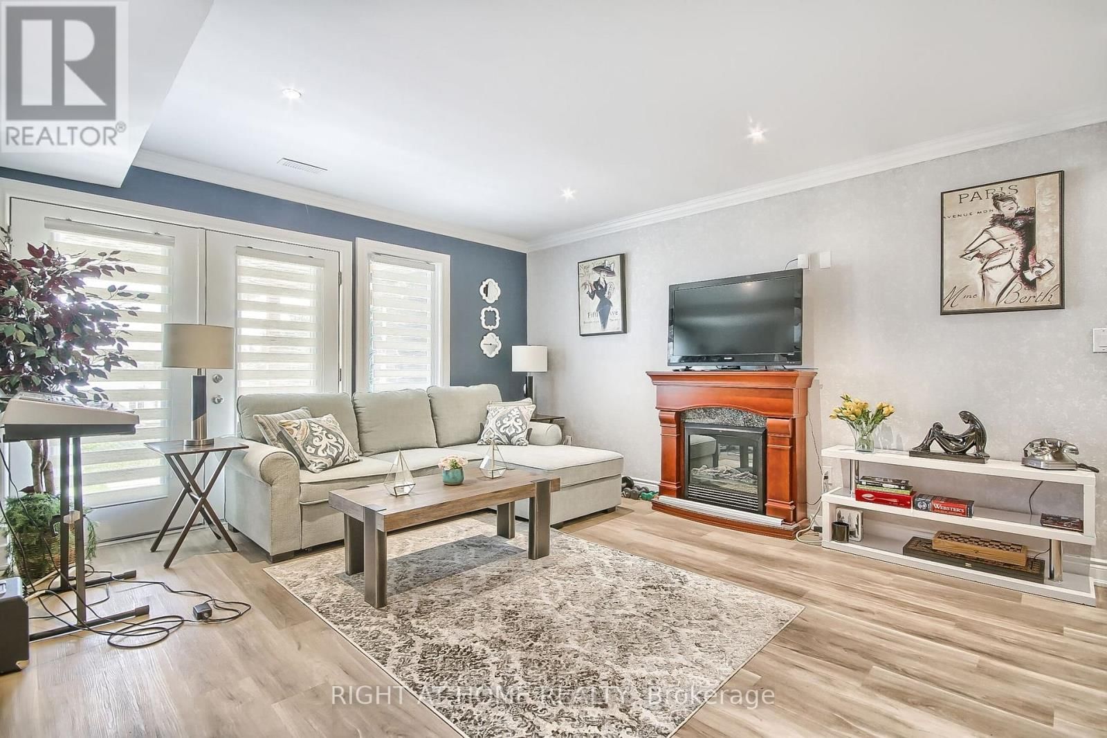 26 BEACH ROAD Image 34