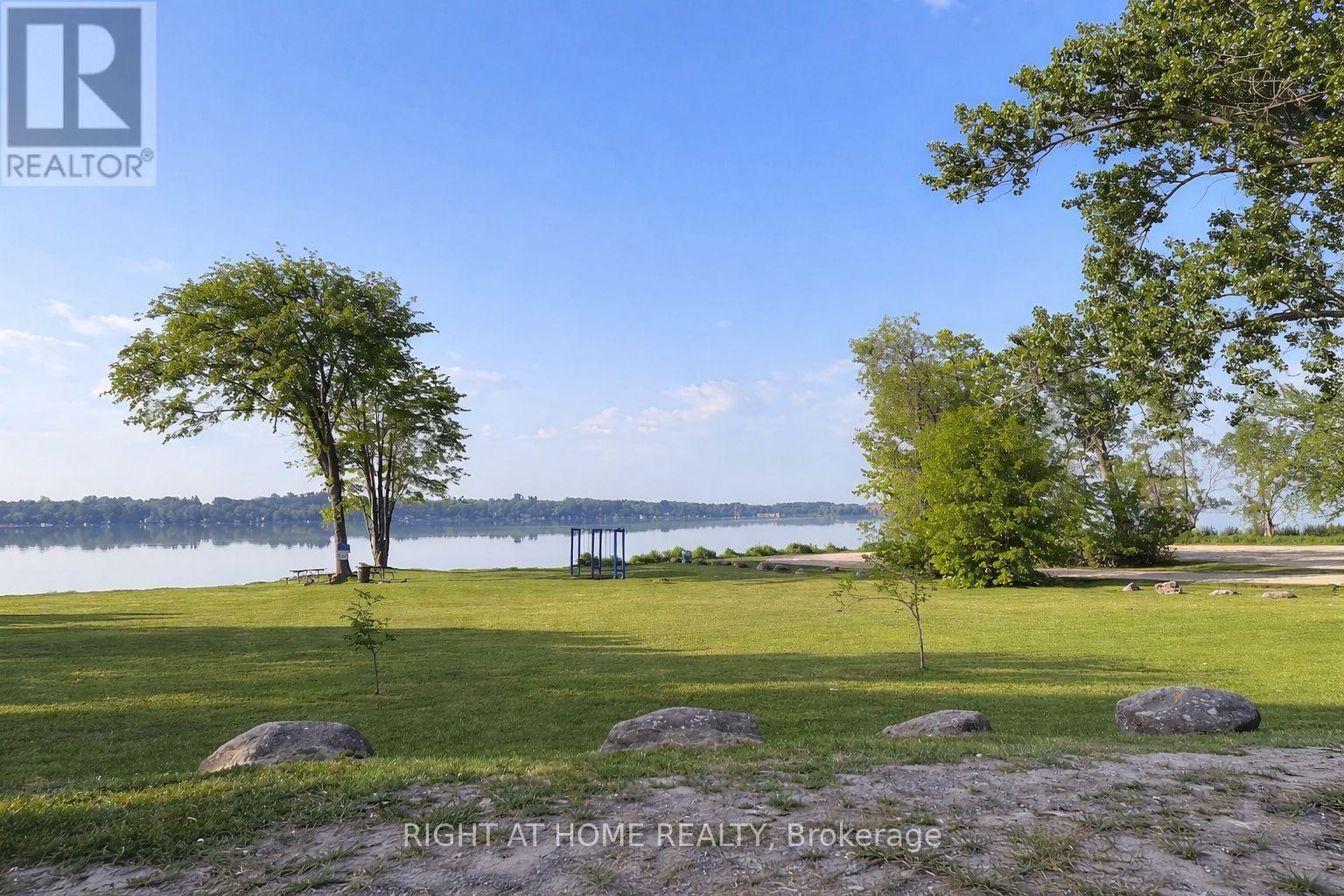 26 BEACH ROAD Image 47